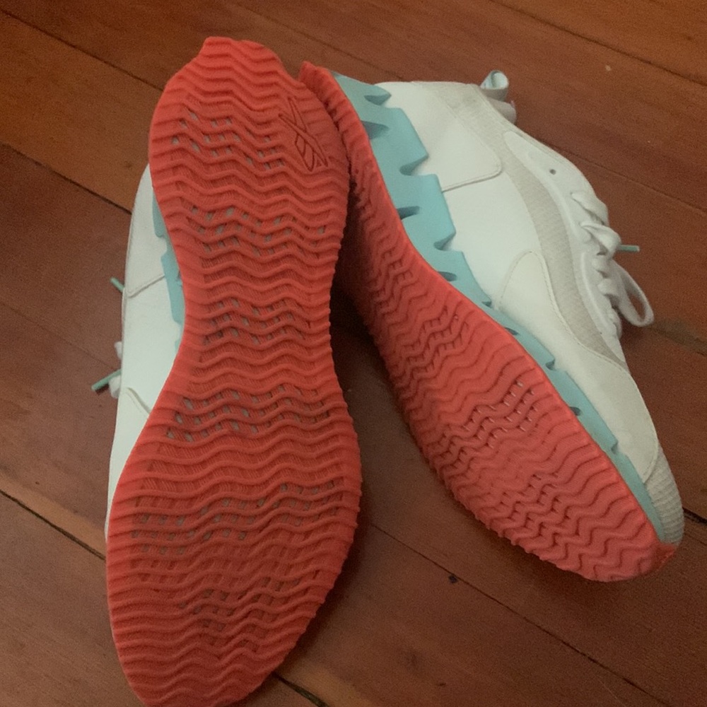 Reebok Sneakers - Picture 6 of 7